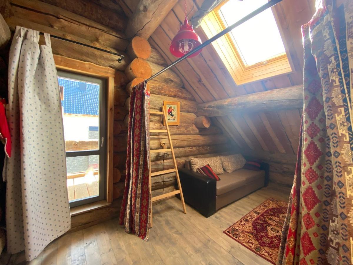Mountain Cricket Chalets And Apartments กูเดาริ ภายนอก รูปภาพ