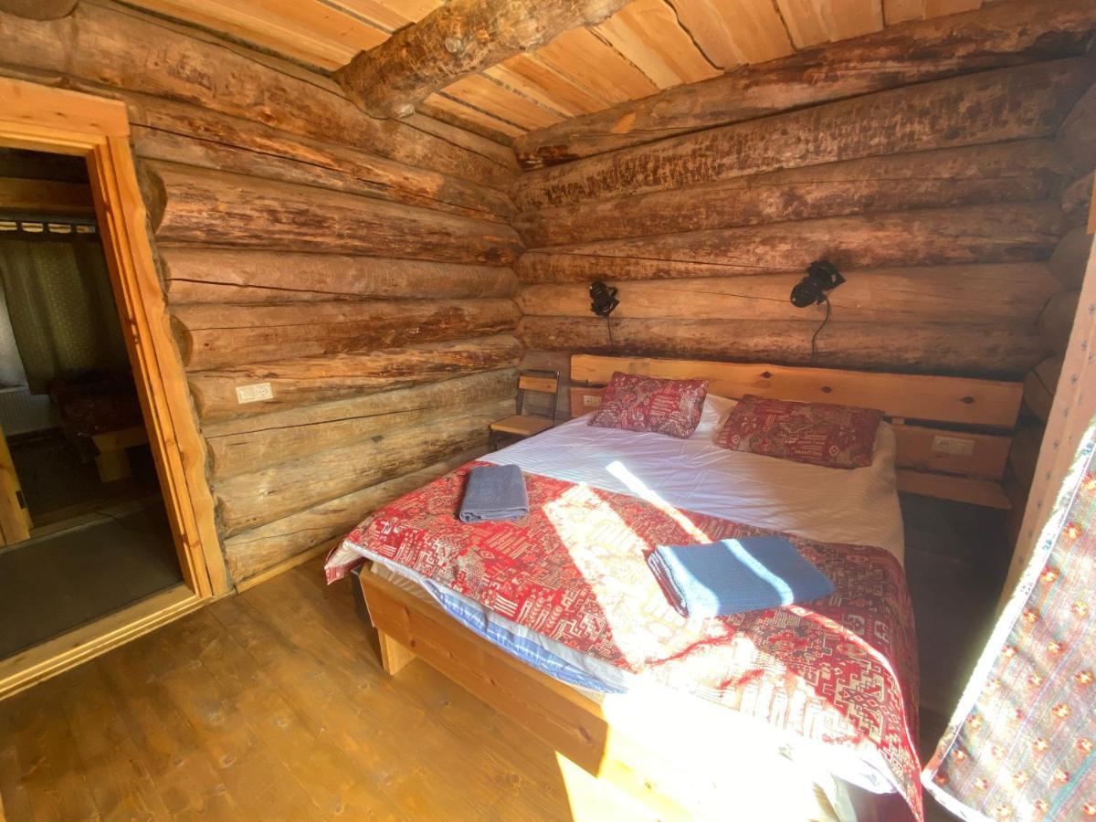 Mountain Cricket Chalets And Apartments กูเดาริ ภายนอก รูปภาพ