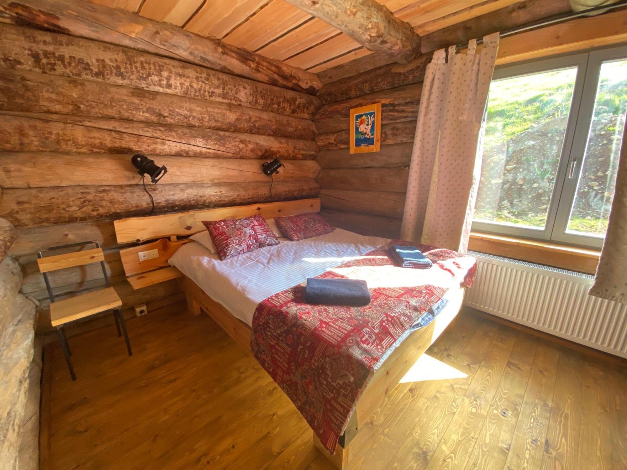 Mountain Cricket Chalets And Apartments กูเดาริ ห้อง รูปภาพ