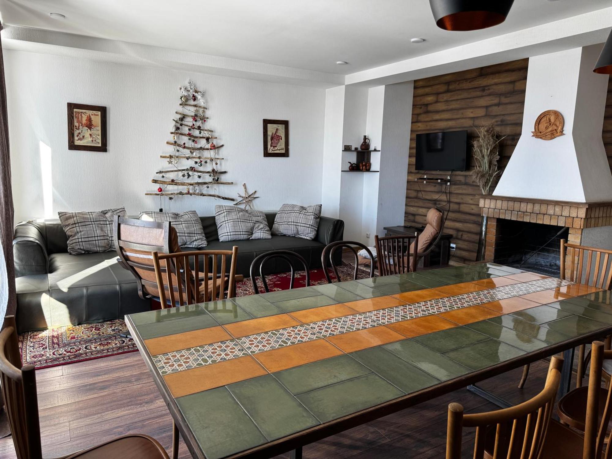 Mountain Cricket Chalets And Apartments กูเดาริ ห้อง รูปภาพ